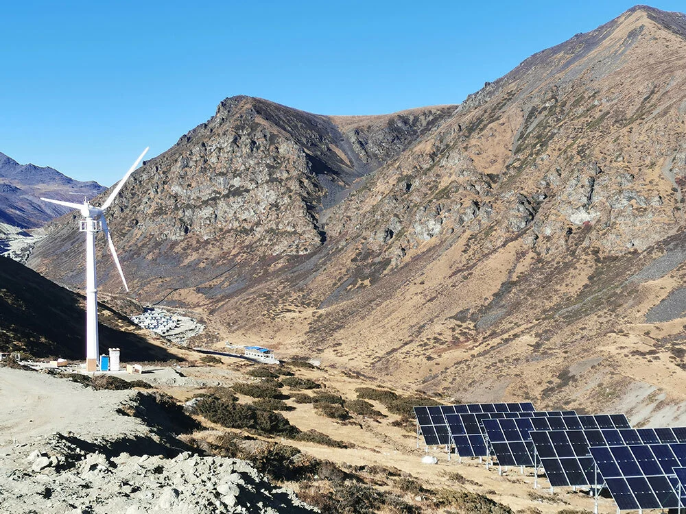 Tibet Electronically Controlled 50KW Wind and Sola