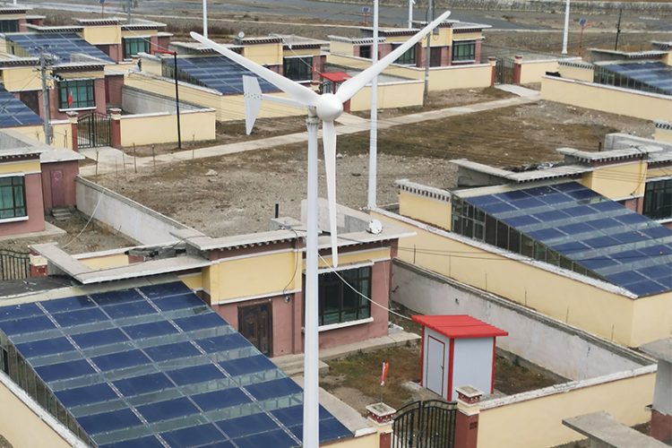 G-type 5kW horizontal axis wind turbine 3kw~30kw low-power fiberglass blade off grid and grid connected energy storage system wind solar complementary