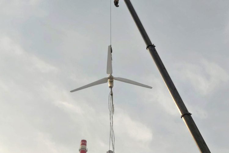 10 kW horizontal axis wind turbine, fiberglass blades, off grid and grid connected energy storage system for wind solar complementarity